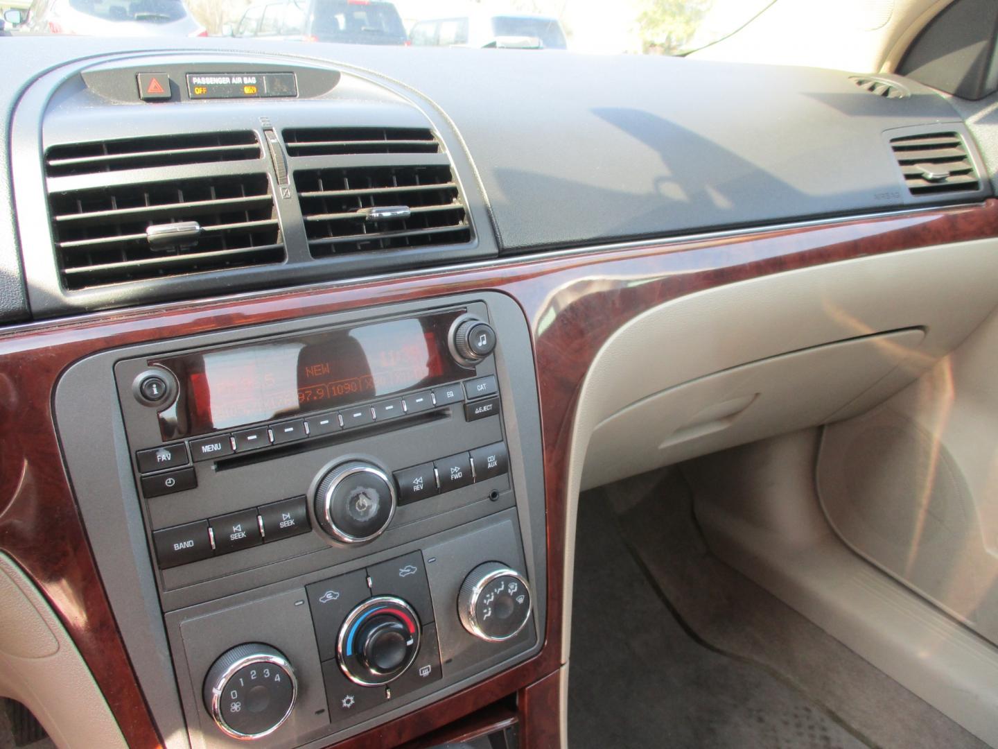 2009 RED Saturn Aura (1G8ZS57B89F) , AUTOMATIC transmission, located at 540a Delsea Drive, Sewell, NJ, 08080, (856) 589-6888, 39.752560, -75.111206 - Photo#17